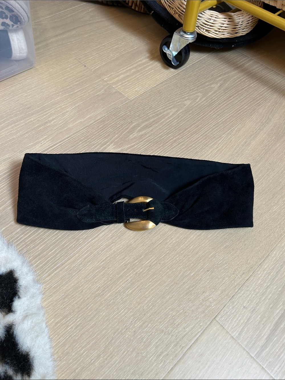 VTG Wide Black Suede Waist Belt with Gold-Tone Buckle studio54 inspired size M